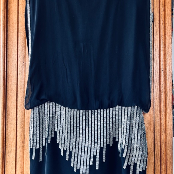 Woman silk beaded mini dress - Picture 4 of 6